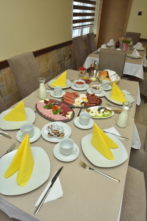 Hotel Luznjanin Restoran I Sobe à Josanicka Banja Extérieur photo